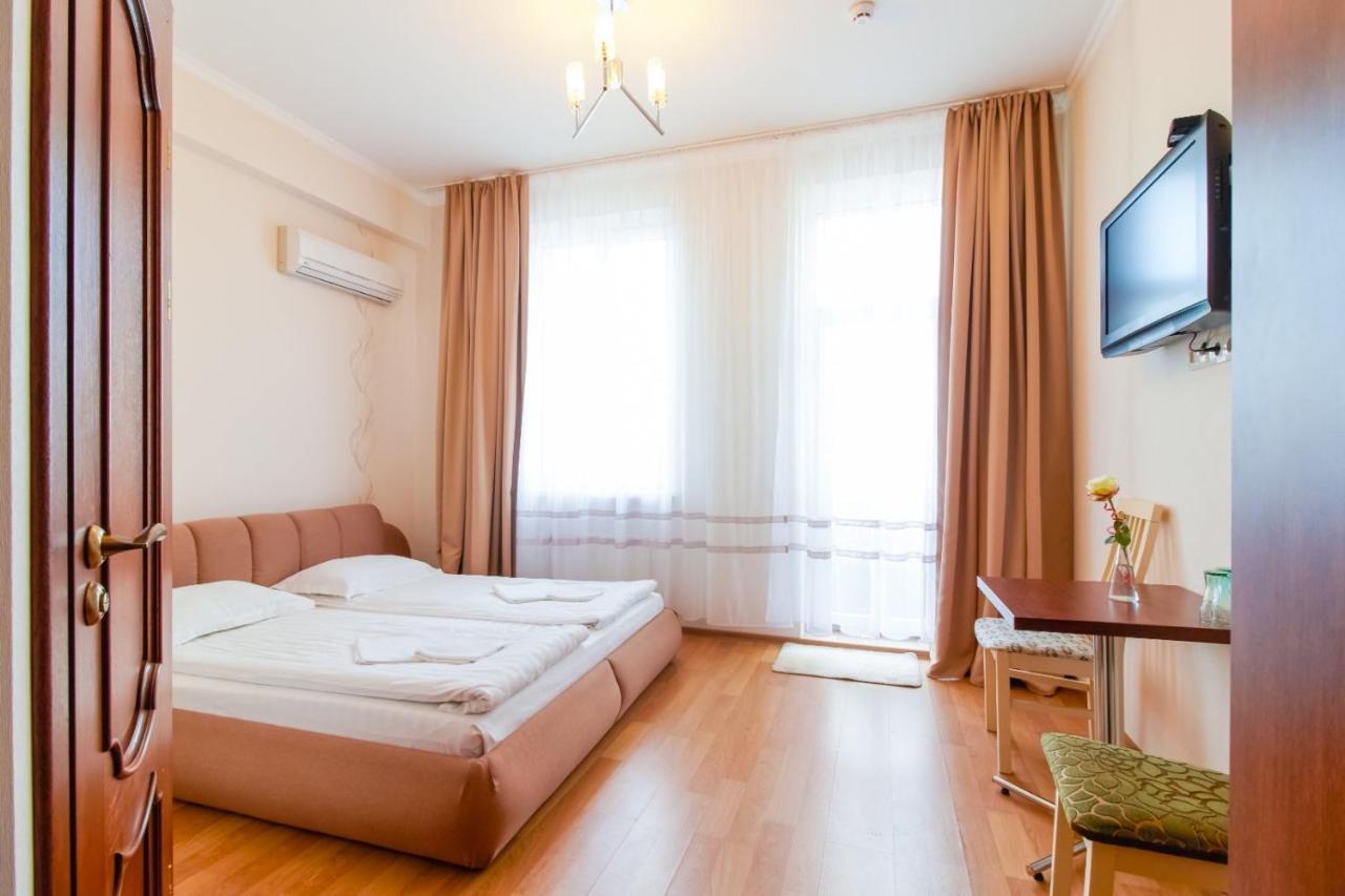 リヴィウ Orhideya Bed & Breakfast エクステリア 写真